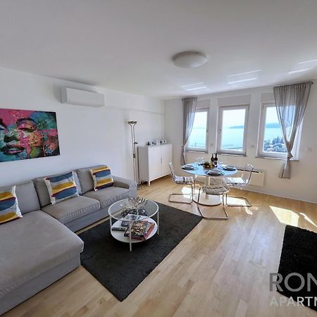 Rona Spacious Apartment With A Panoramic View Ičići Buitenkant foto