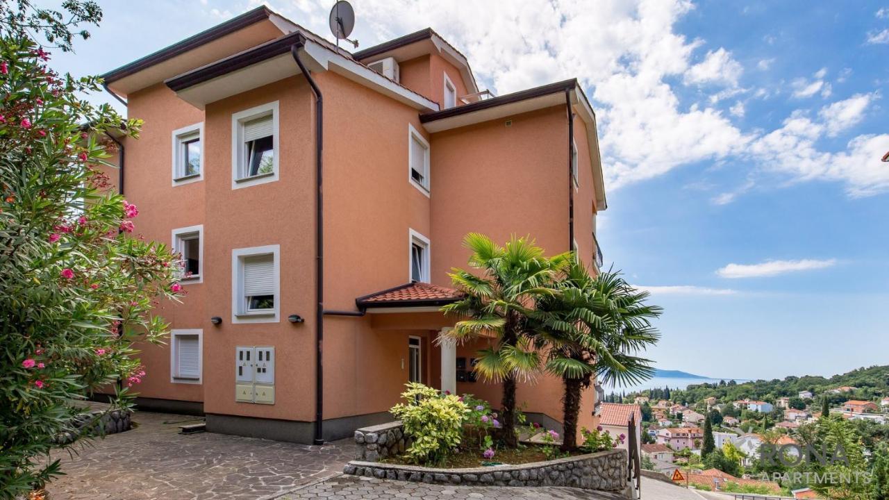 Rona Spacious Apartment With A Panoramic View Ičići Buitenkant foto