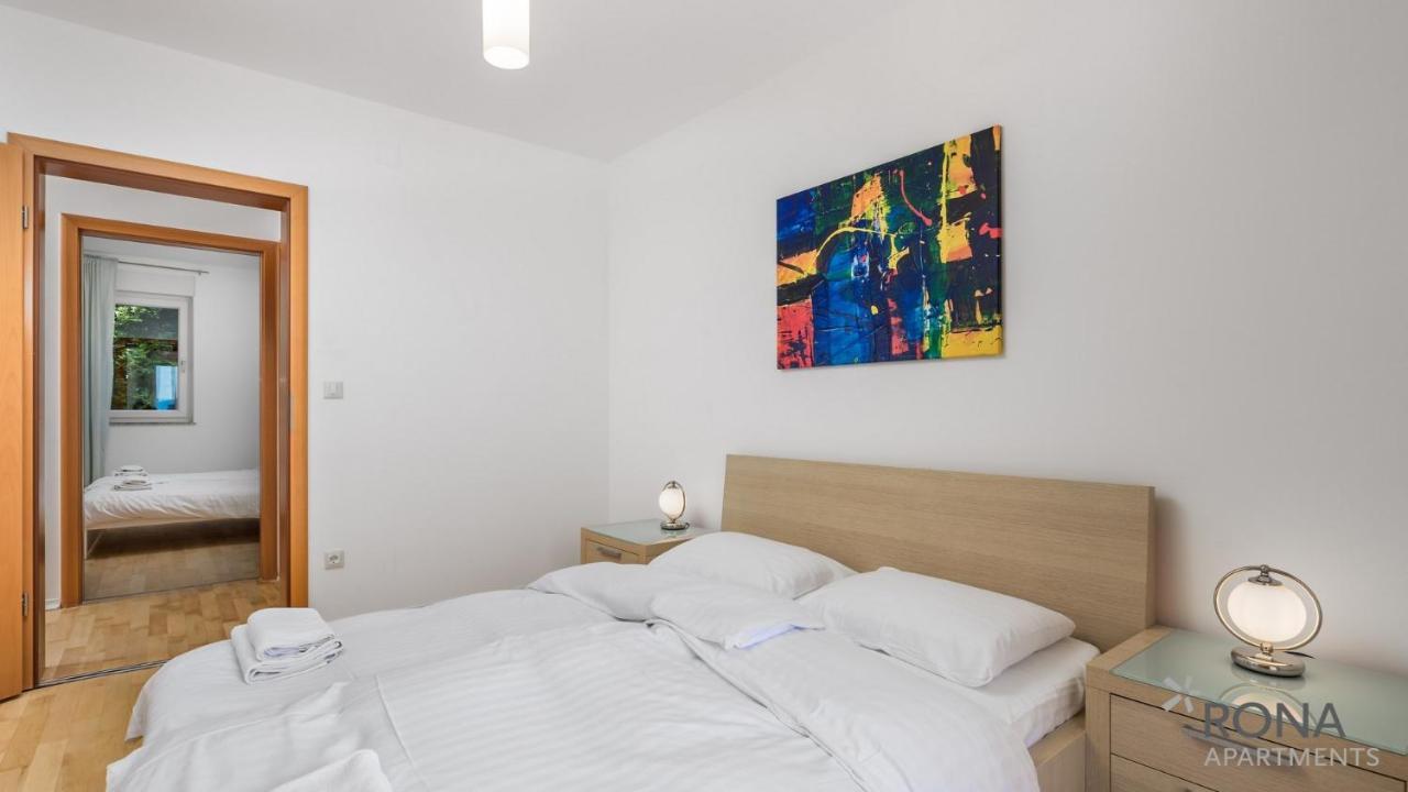 Rona Spacious Apartment With A Panoramic View Ičići Buitenkant foto