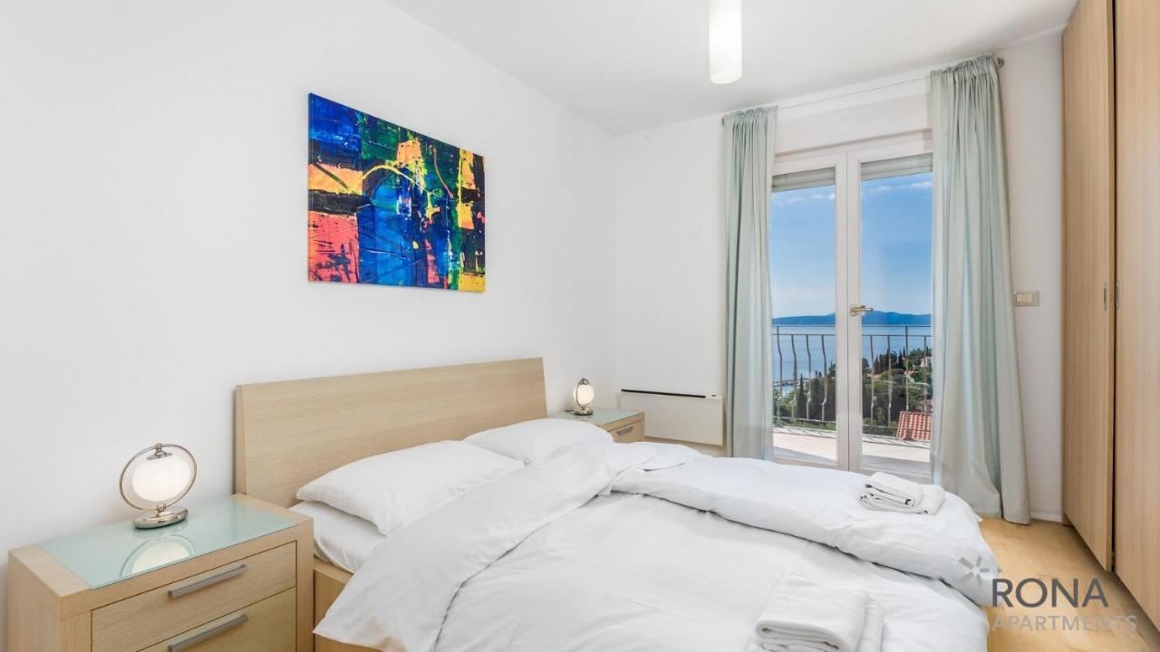 Rona Spacious Apartment With A Panoramic View Ičići Buitenkant foto