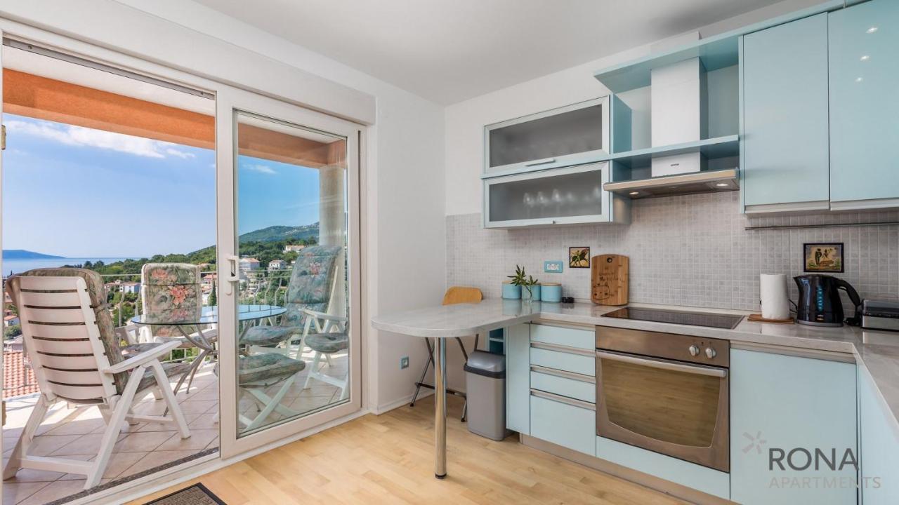 Rona Spacious Apartment With A Panoramic View Ičići Buitenkant foto