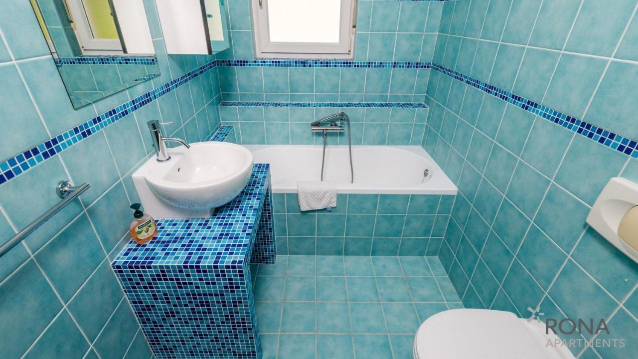 Rona Spacious Apartment With A Panoramic View Ičići Buitenkant foto