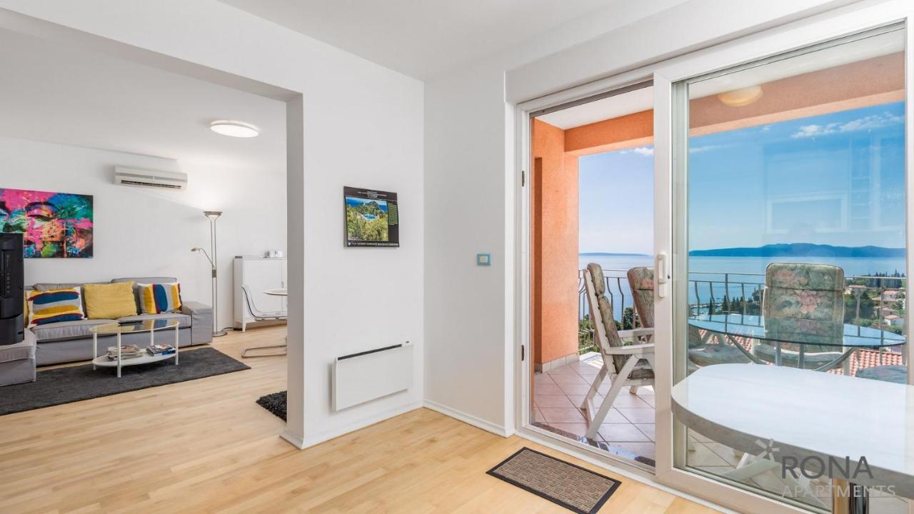 Rona Spacious Apartment With A Panoramic View Ičići Buitenkant foto