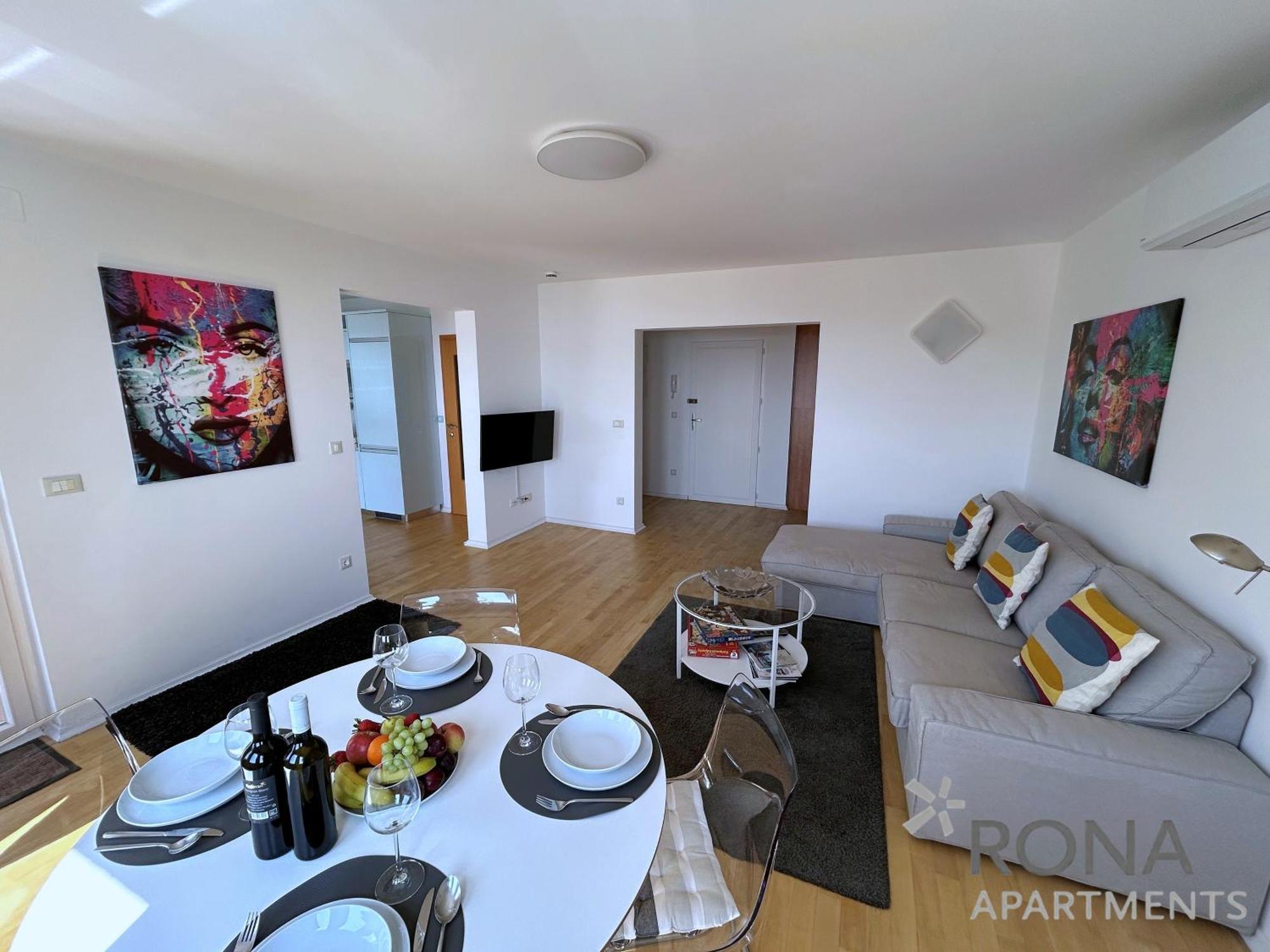 Rona Spacious Apartment With A Panoramic View Ičići Buitenkant foto