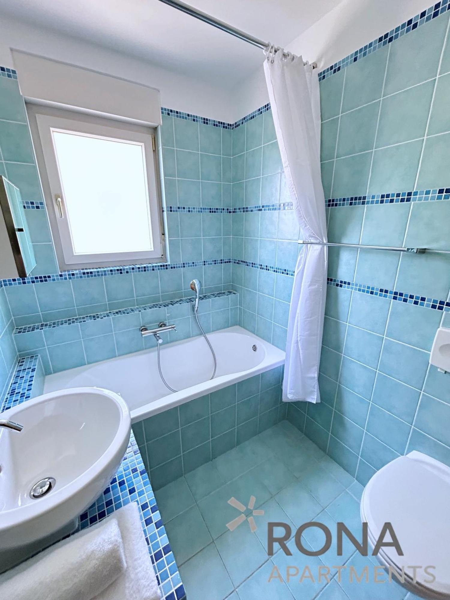 Rona Spacious Apartment With A Panoramic View Ičići Buitenkant foto